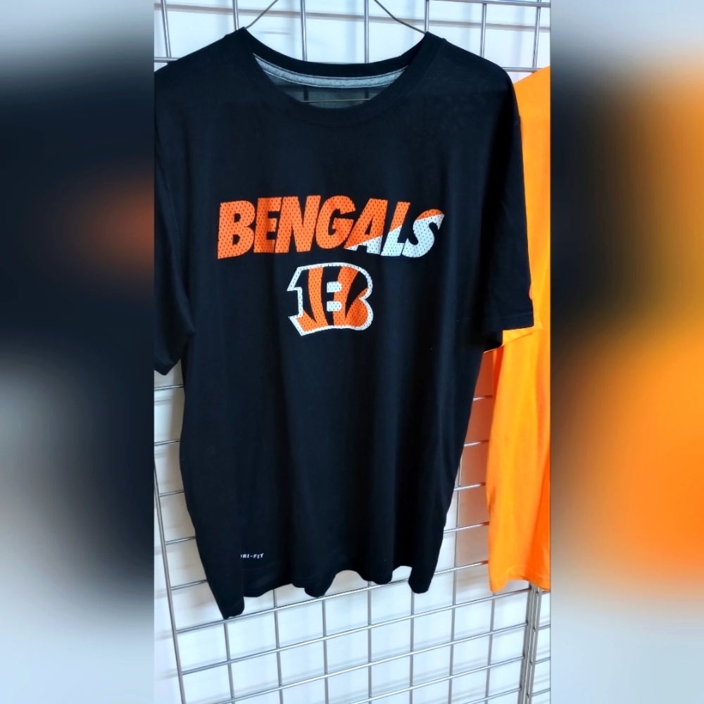 Official Bengals dry fit Nike T-shirt.